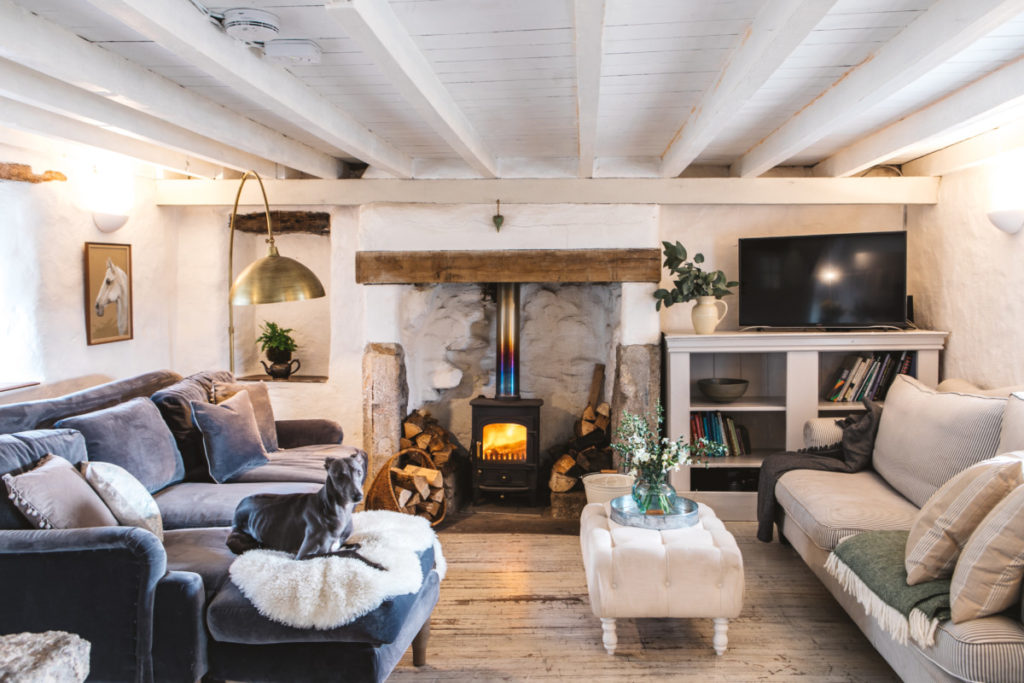 renovating a country cottage - UK interiors blog 